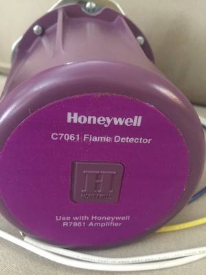 Honeywell C7061A1038/U