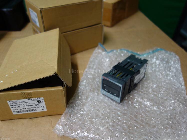 Honeywell UDC1200 