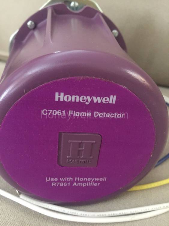 Honeywell C7061A1020/U