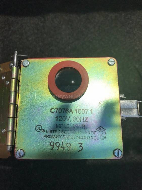 Honeywell C7076A1015/U